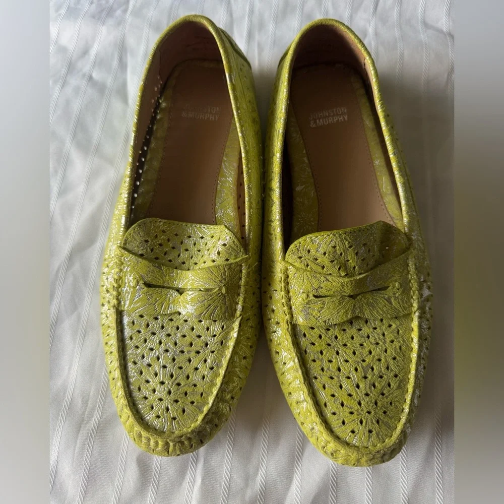 Johnston and murphy green Loafers Size 6 1/2